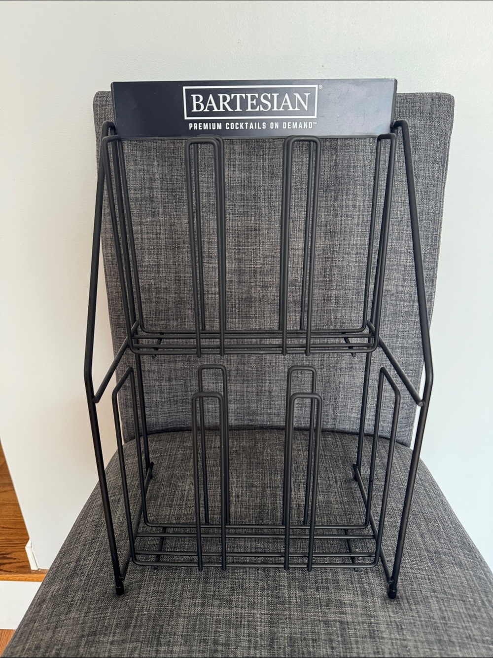 BARTESIAN CAPSULE HOLDER STAND